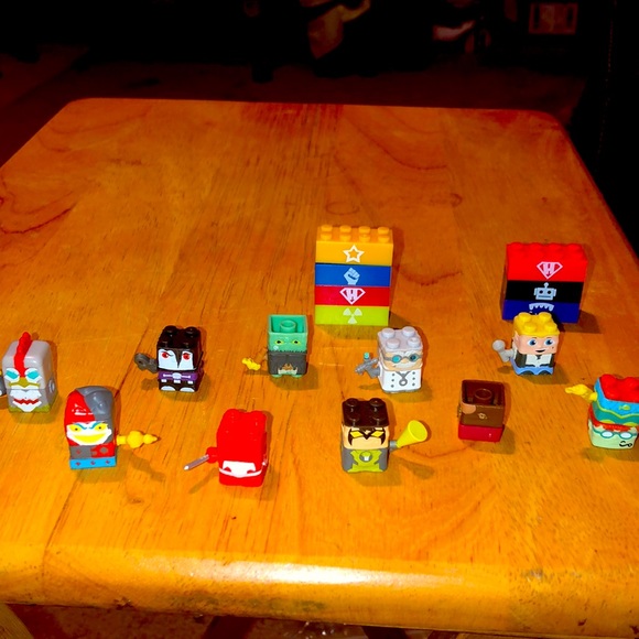Sick Bricks, Sick Team Heroes vs Hollywood Brand Sick Brix - Picture 1 of 5